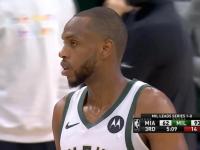 九游体育-西亚卡姆赛事官方发布关键助攻新规，雄鹿争议不断！的简单介绍